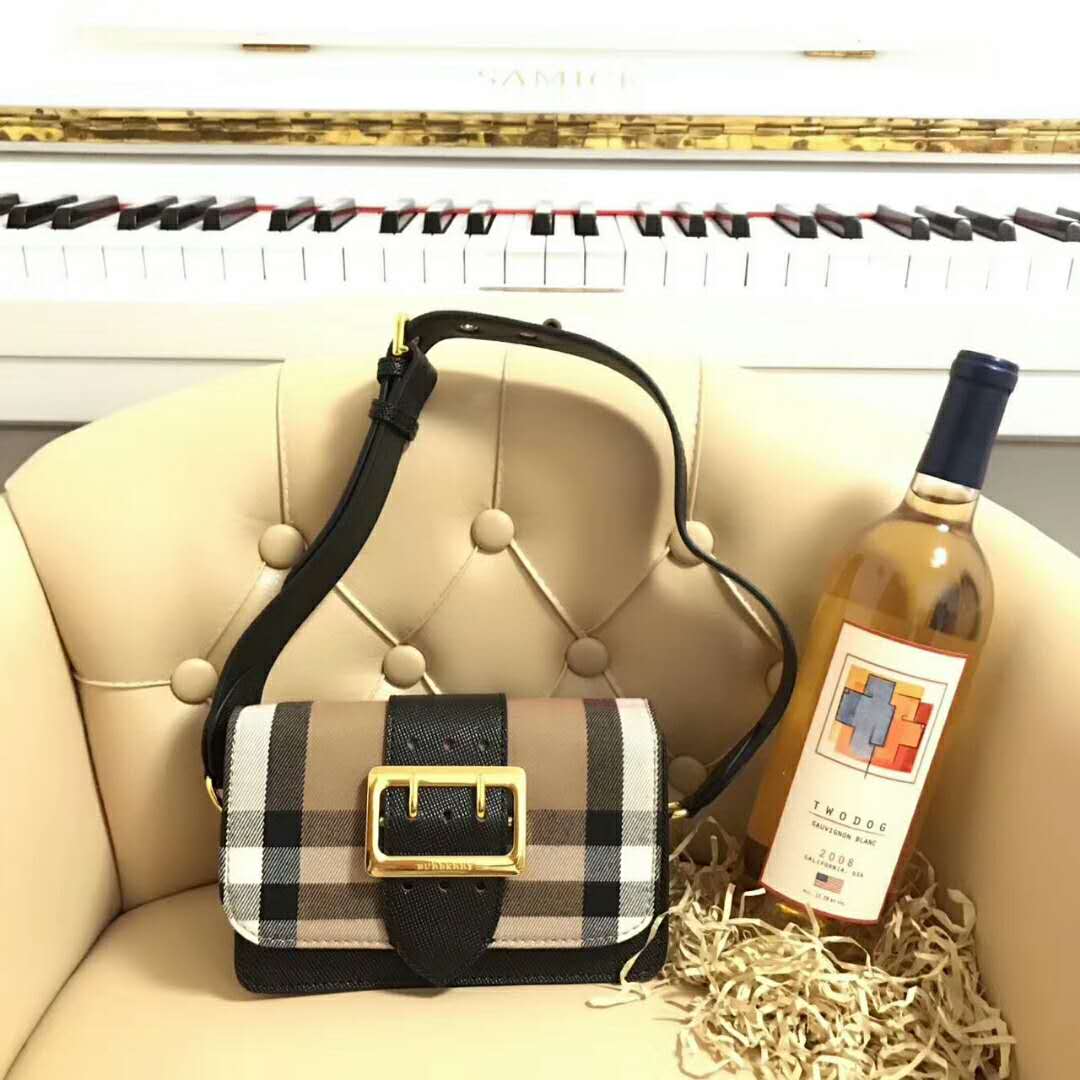 偽物バーバリー バッグ 2024新作BURBERRY ポシェット 斜め掛けショルダーバッグ bur9044p29-4