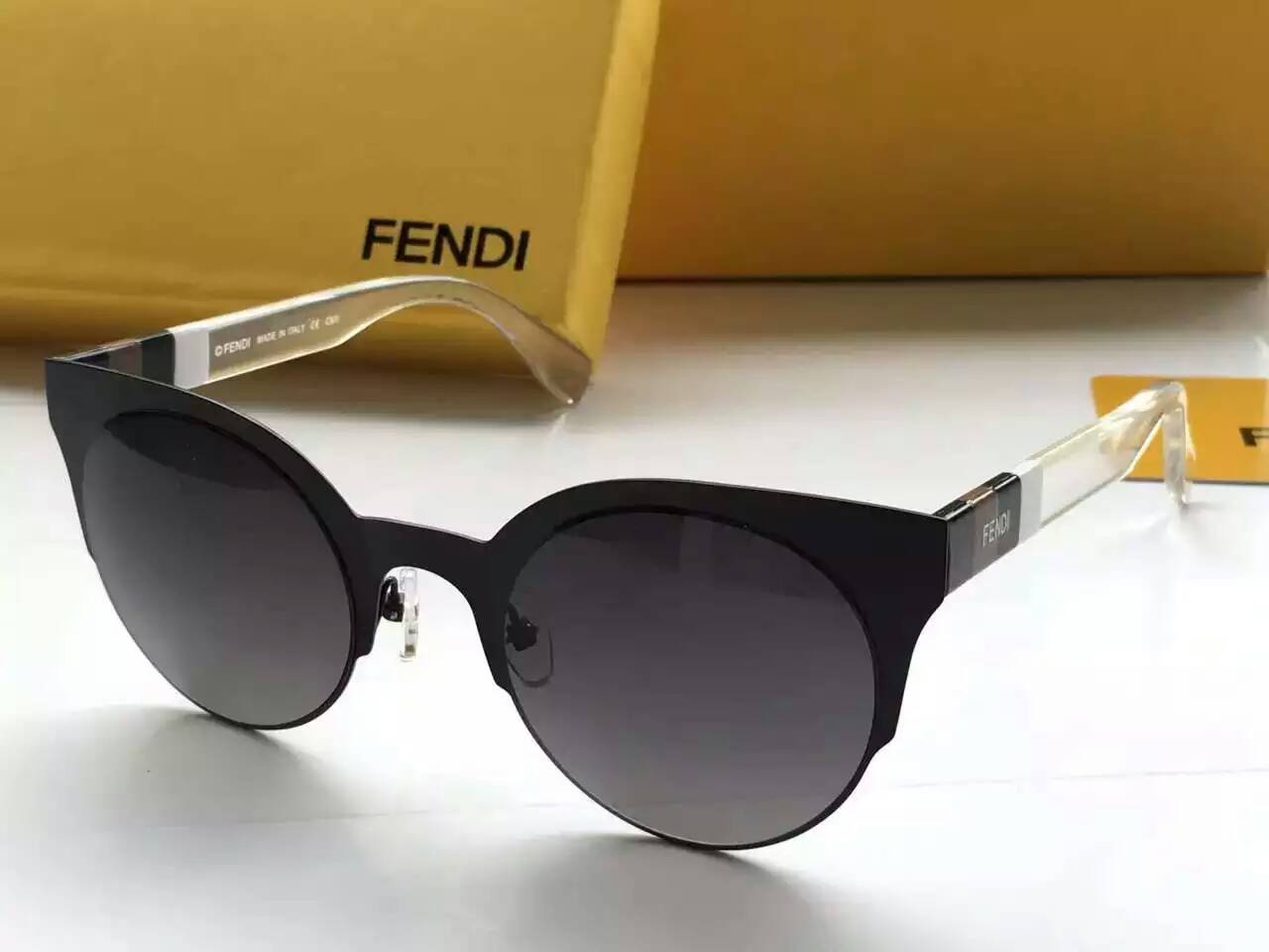 フェンディコピー サングラス 2024春夏新作 FENDI オシャレ UVカット サングラス fdglass160605-8