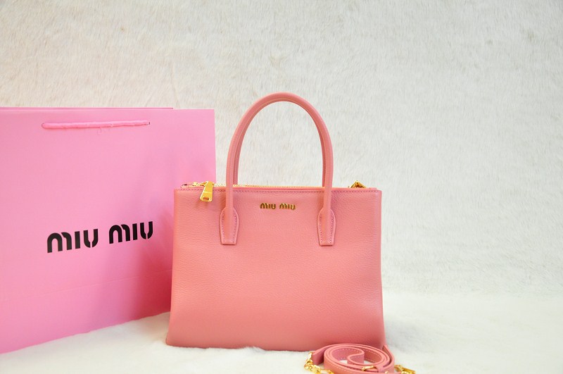 2014春夏新作 ミュウミュウコピー バッグ MIUMIU ピンク original leather 人気 レディース 2way手提げ/ ハンドバッグ 0941-1