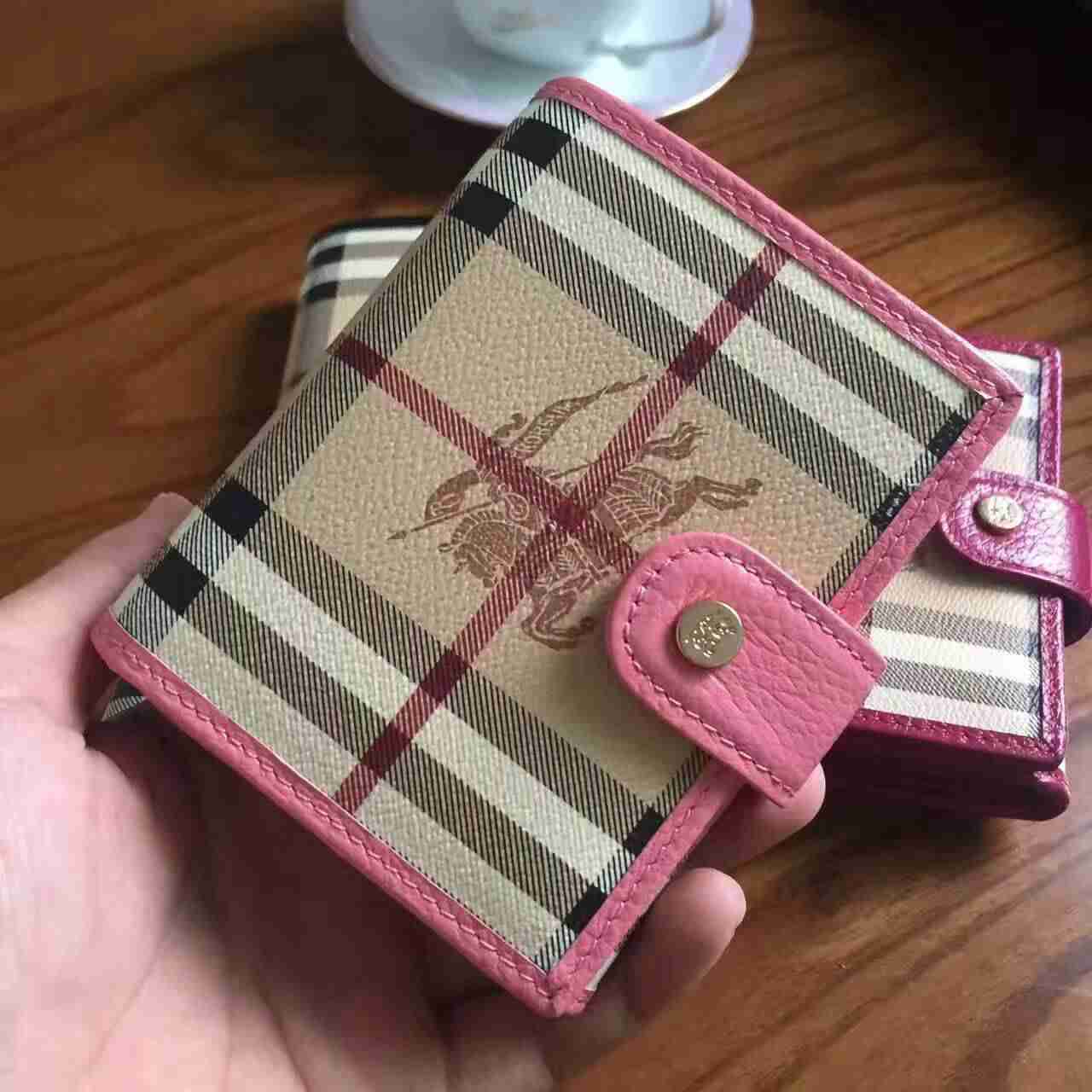 2024新品 バーバリーコピー 財布 BURBERRY 超人気 レディース コインケース 三つ折財布 burqb161225-48