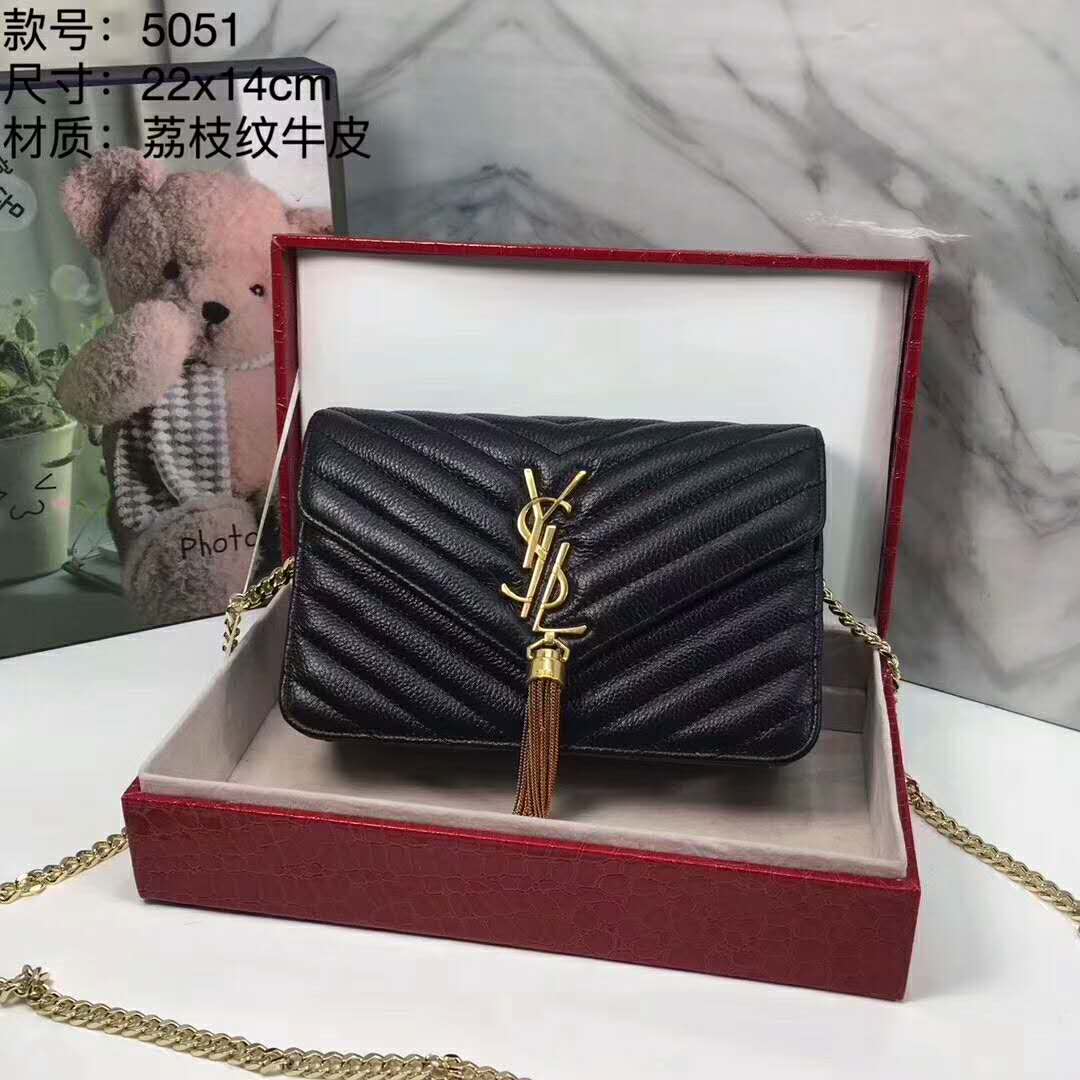 偽物サンローラン バッグ 2024新作 Yves Saint Laurent フリンジ チェーンショルダーバッグ ysl5051