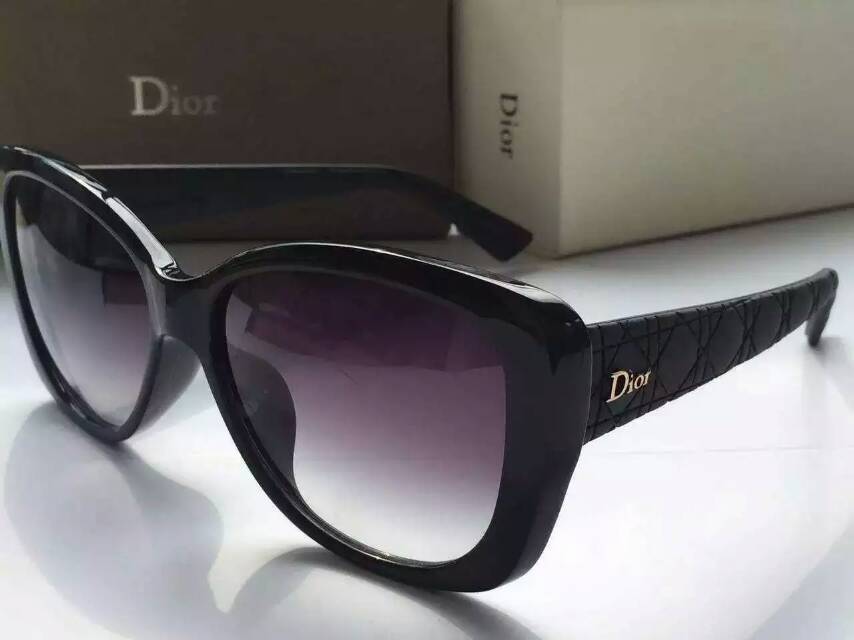 CHRISTIAN DIOR ディオールコピー サングラス 2024春夏新作 レディース UVカット 眼鏡 drglass150805-9