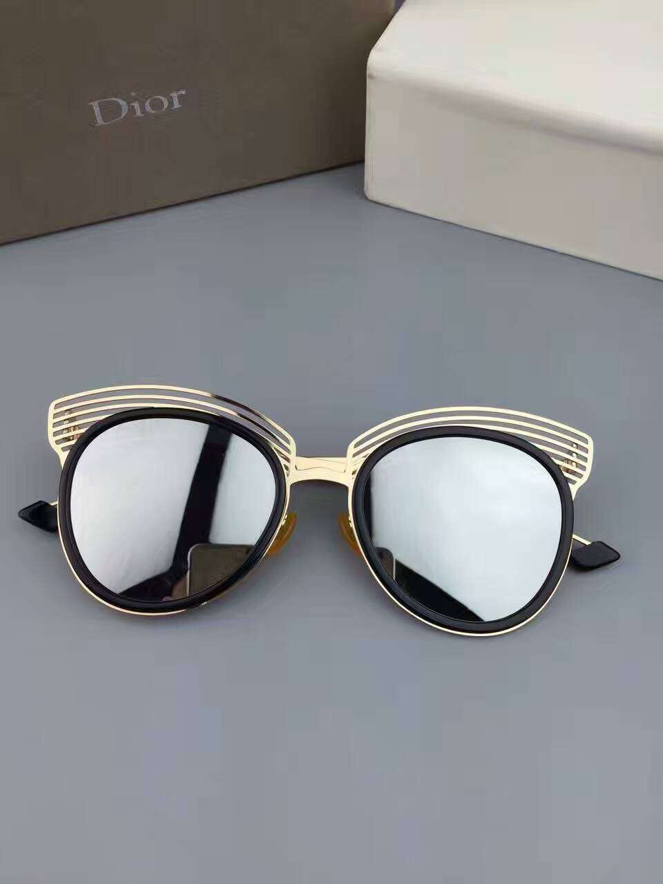 2024新品 ディオールコピー サングラス CHRISTIAN DIOR 人気オシャレ UVカット サングラス drglass161216-12