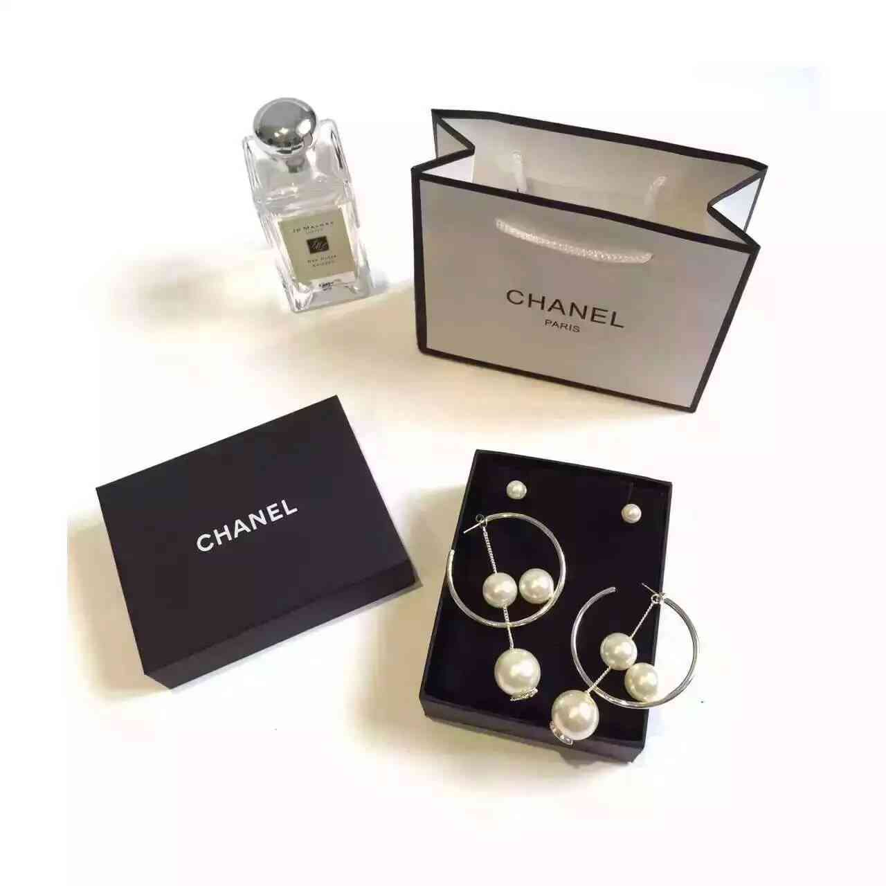 シャネルコピー ピアス CHANEL 2024秋冬新作 レディース 優雅なの品格が漂うおしゃれな ピアス chearrings160831-19