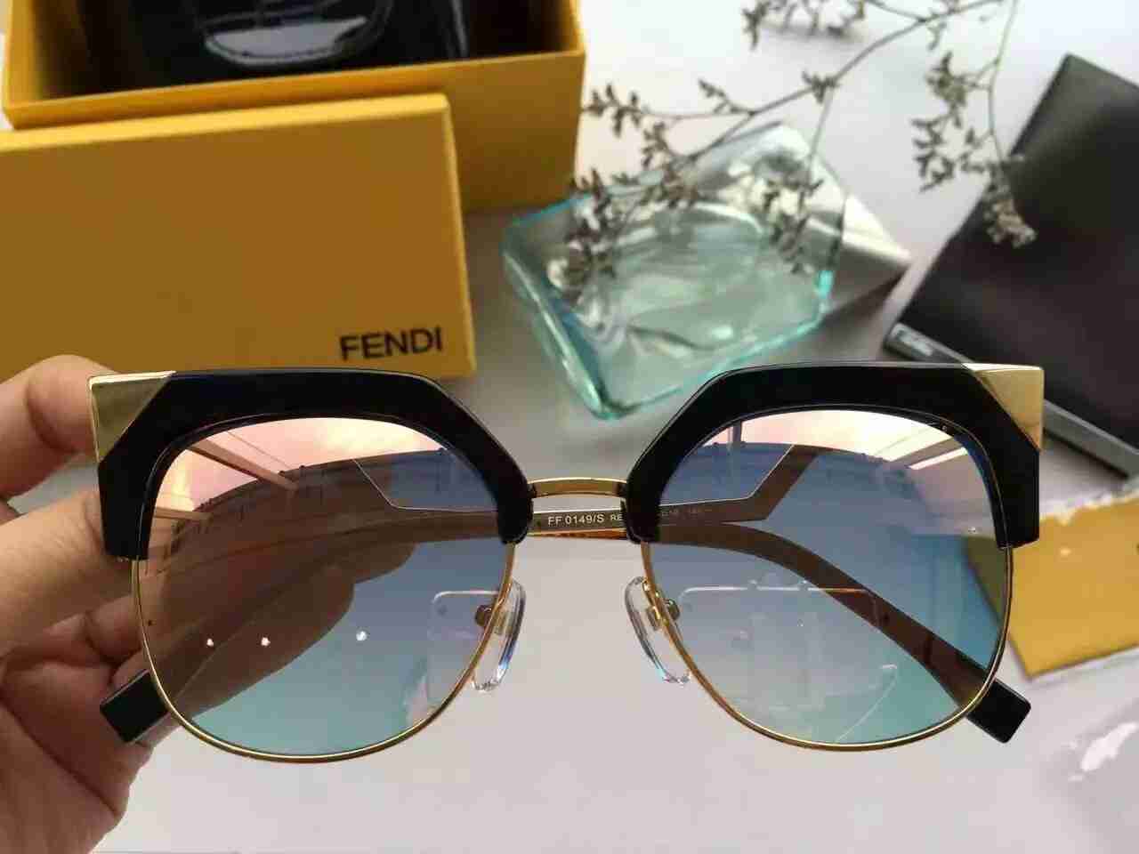 フェンディコピー サングラス 2024春夏新作 FENDI UVカット レディース 気質 サングラス fdglass160711-11