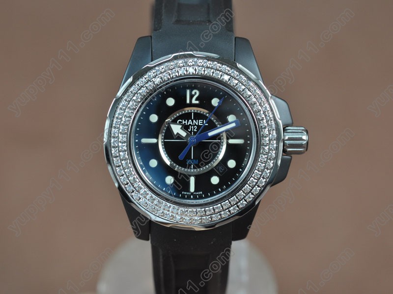 シャネルChanel J12 34.5mm Black Ceramic RU/Diam Black Swiss Ronda Quartzクオーツ