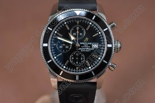 ブライトリングBreitling Superocean Heritage Chrono SS/RU Black A-7750自動巻き