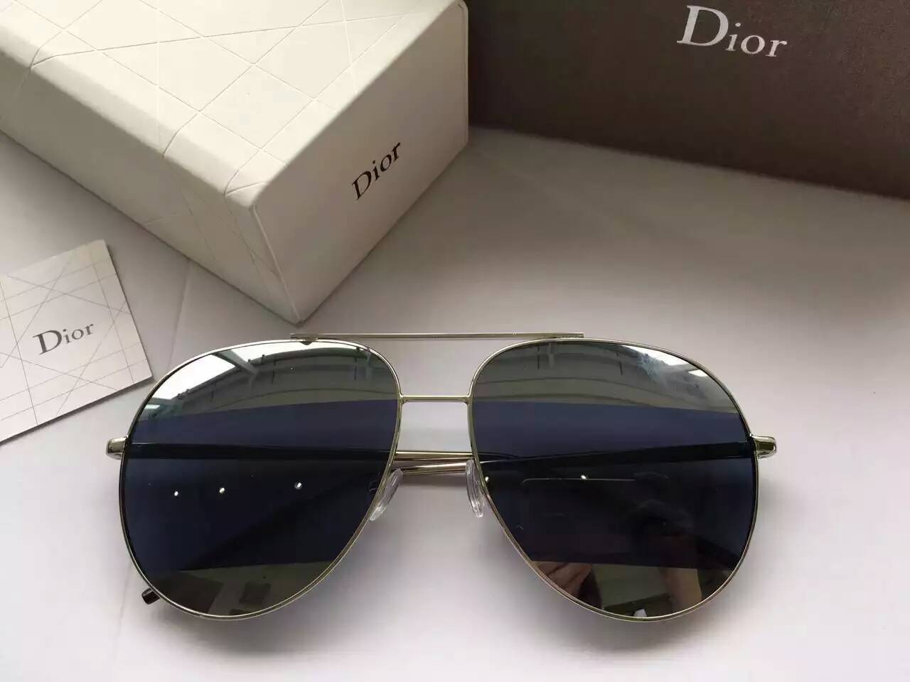 ディオールコピー サングラス CHRISTIAN DIOR 2024春夏新作 オシャレ UVカット 眼鏡 drglass160314-15