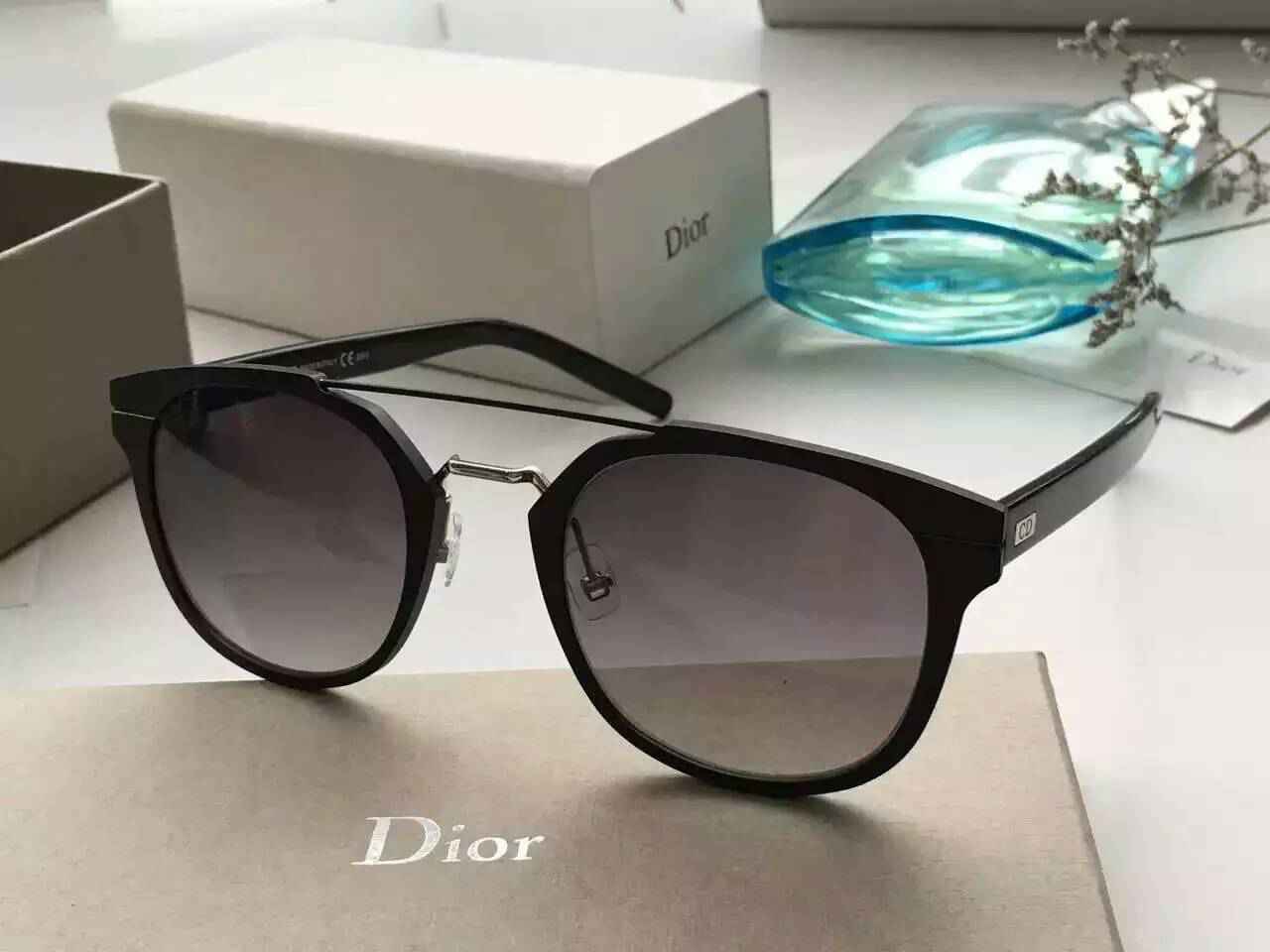 ディオールコピー サングラス CHRISTIAN DIOR 2024春夏新作 ファッション UVカット サングラス drglass160606-6