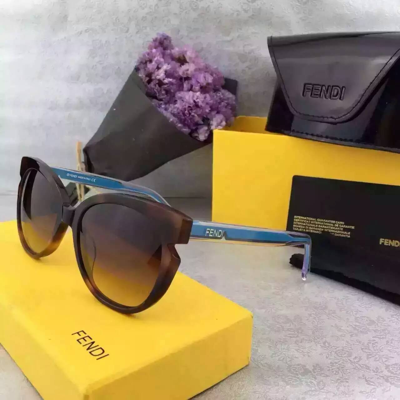 フェンディコピー サングラス 2024春夏新作 FENDI オシャレ UVカット サングラス fdglass160605-4