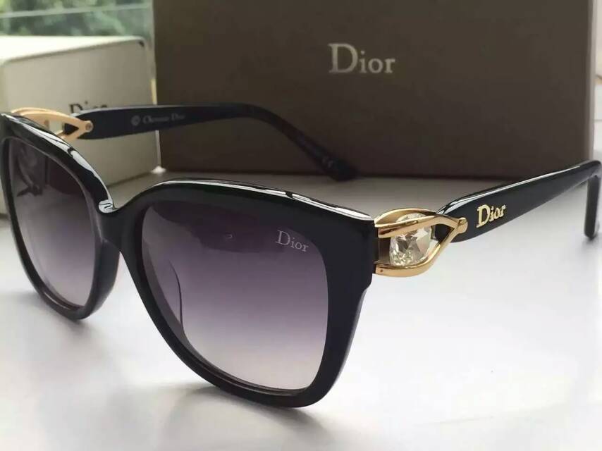 ディオールコピー サングラス 2024春夏新作 CHRISTIAN DIOR レディース UVカット 眼鏡 drglass150726-21