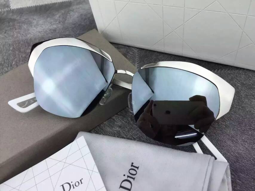 ディオールコピー サングラス 2024春夏新作 CHRISTIAN DIOR オシャレ レディース UVカット 眼鏡 drglass150728-3