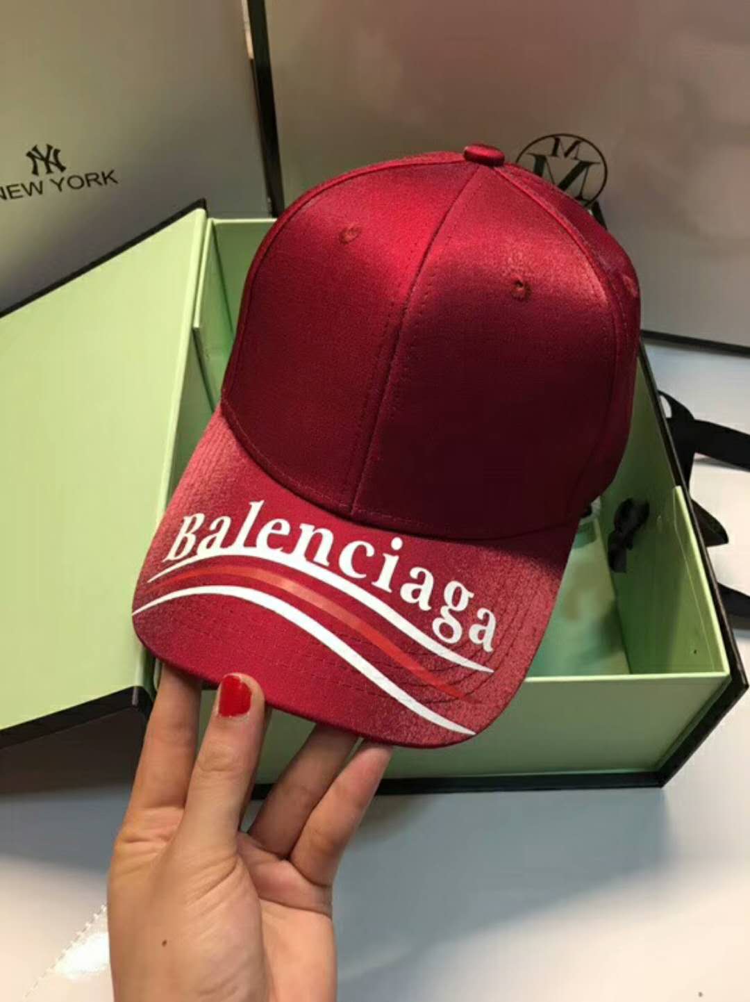 バレンシアガコピー 帽子 2024新作 BALENCIAGA 男女兼用 キャップ  blm180706p90