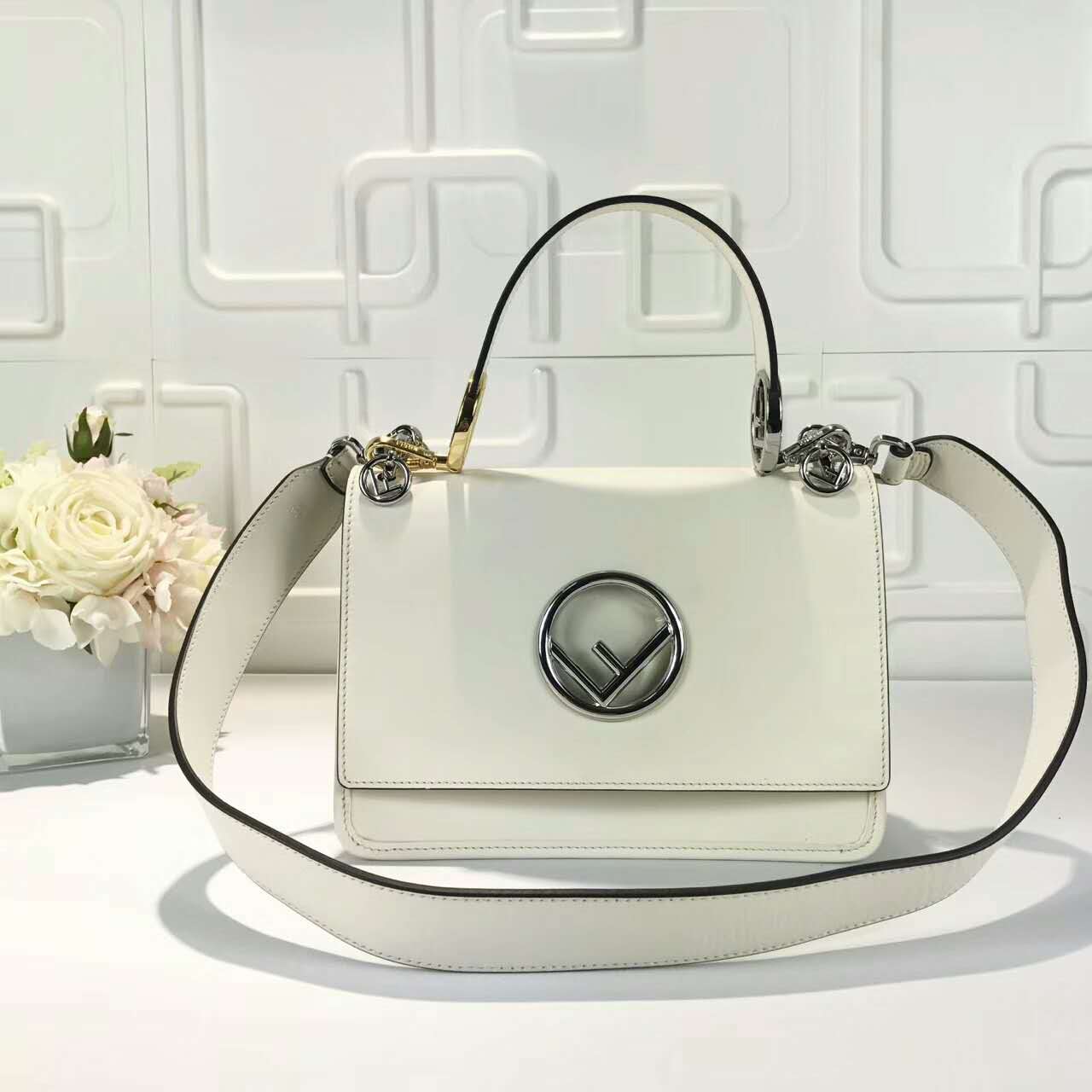 フェンディコピー バッグ FENDI 2024新作 シンプル ボックスカーフ 手提げショルダーバッグ fdb1284-4