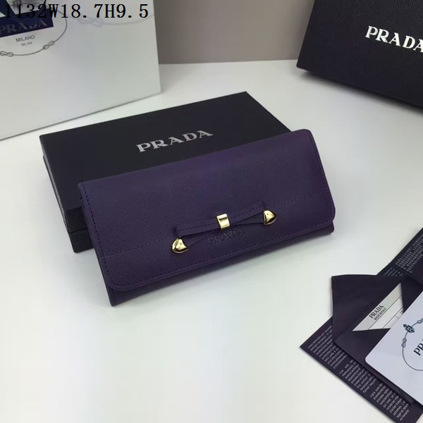 プラダコピー PRADA 2024春夏新作 上質で 魅力 レディース 二つ折り長財布 1M1132-75