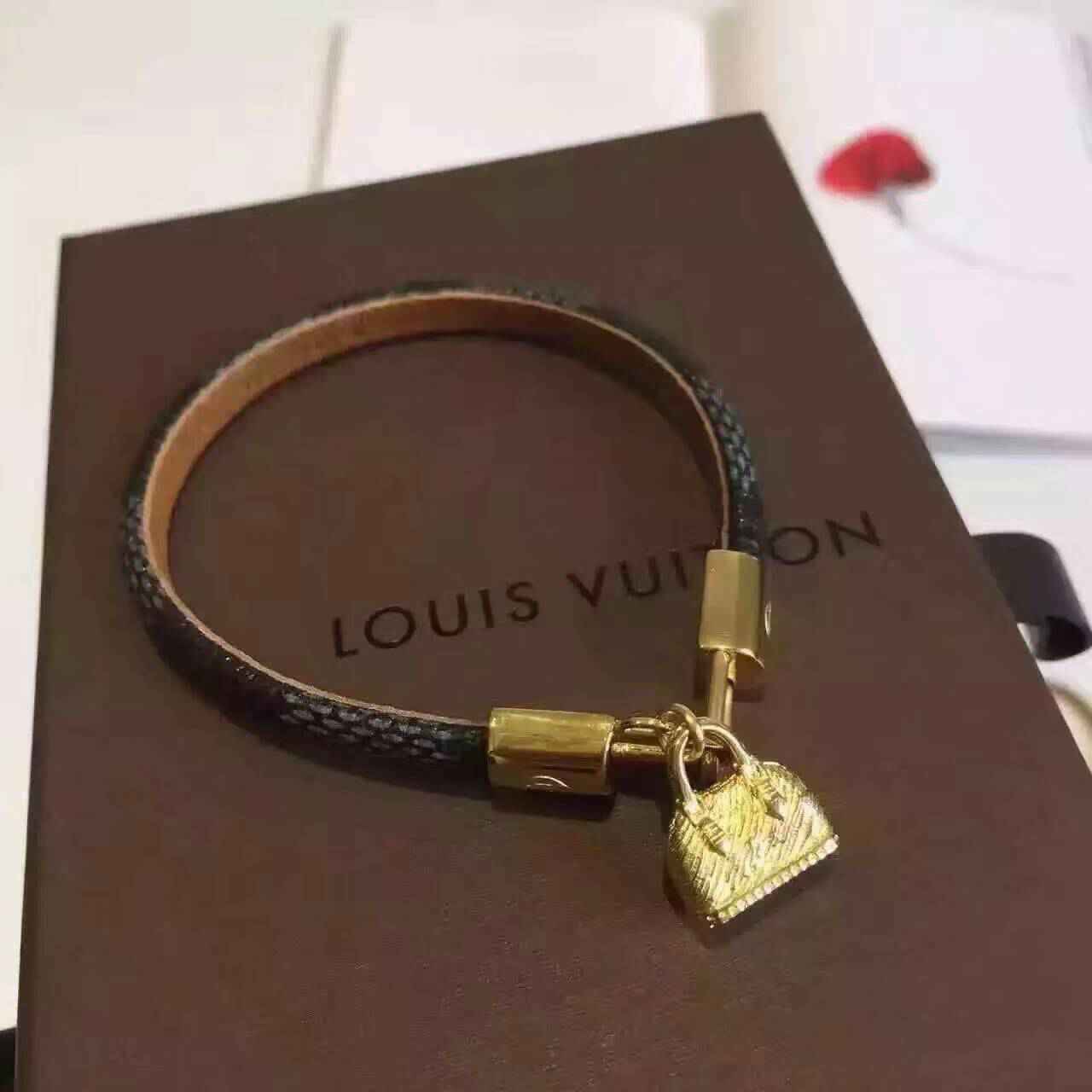 ルイヴィトンコピー ブレスレット 2024春夏新作 LOUIS VUITTON 腕輪 ブレスレット lvbracelet160727-4