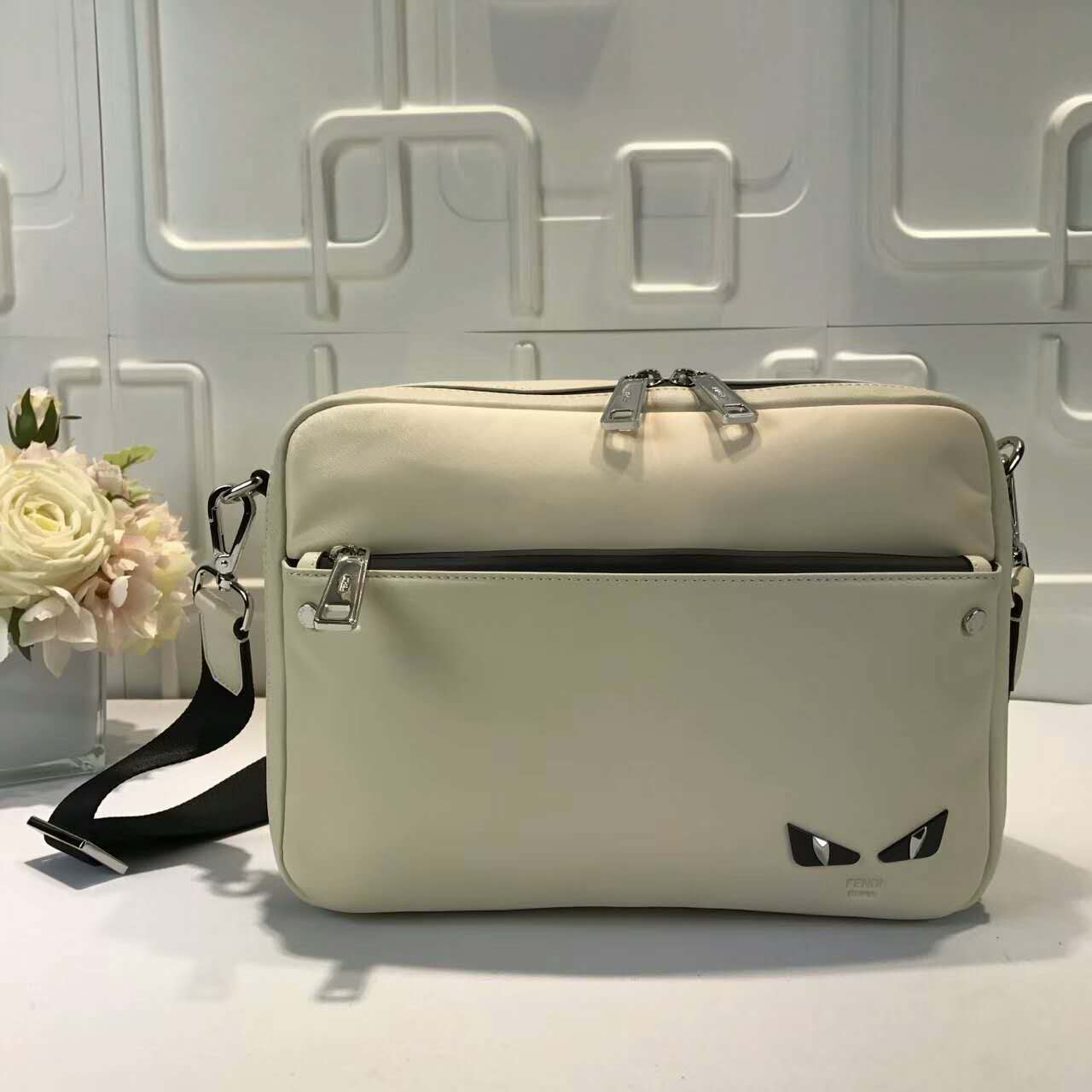 FENDI 偽物フェンディ バッグ 2024新作 メンズ シンプル ナイロン カジュアルバッグ fdb2812-4