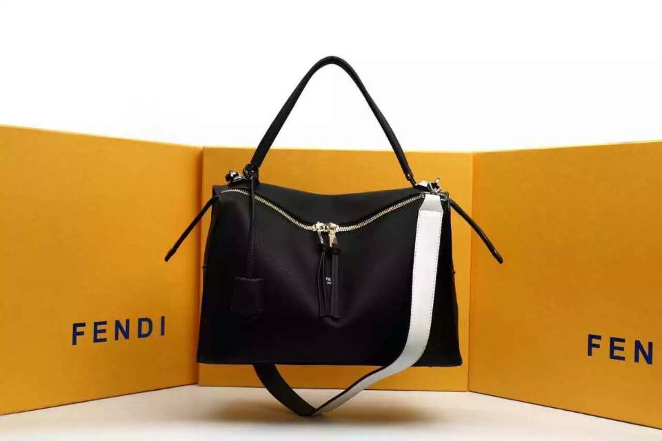 フェンディコピーバッグ 2024春夏新作 FENDI 上質で 2way レディース ハンドバッグ fdbag150810-2