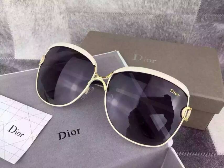 新品 ディオールコピー サングラス CHRISTIAN DIOR 2024春夏新作 レディース UVカット 眼鏡 drglass150802-10