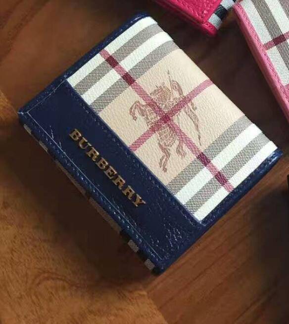 2024新品 バーバリーコピー 財布 BURBERRY 超人気 レディース コインケース 三つ折財布 burqb161225-47