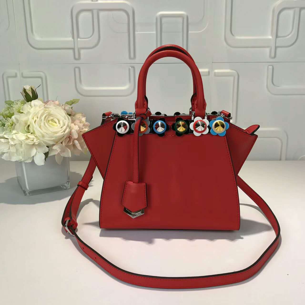 FENDI 偽物フェンディ バッグ 2024新作 レディース 迷彩スタッズ ショルダー付 ハンドバッグ fdb2684-2