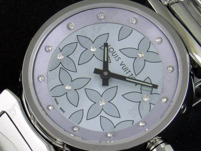 ルイヴィトンLV Tambour Diver　レディース quartz腕時計