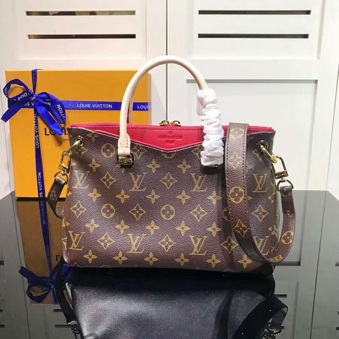 ルイヴィトンコピーバッグ LOUIS VUITTON 2024新作  ハンドバッグ  M41243