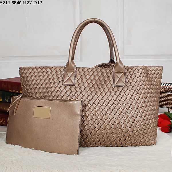 BOTTEGA VENETA 新作 ボッテガヴェネタコピー レディース 人気 編み込み トートバッグ BV5211-16