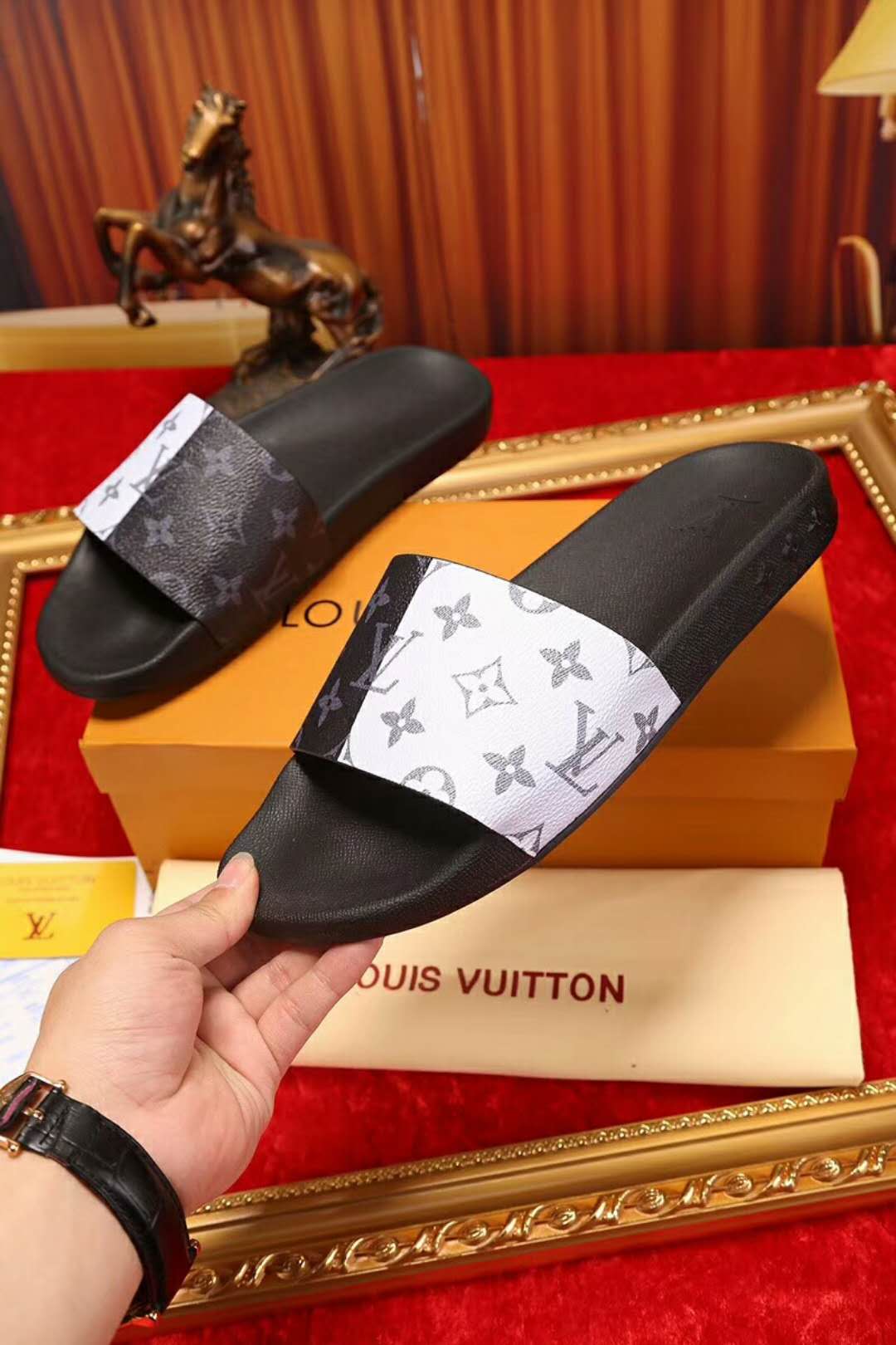 ルイヴィトンコピー 靴 2024新作  Louis Vuitton  ミュール lvsh180425p14-3