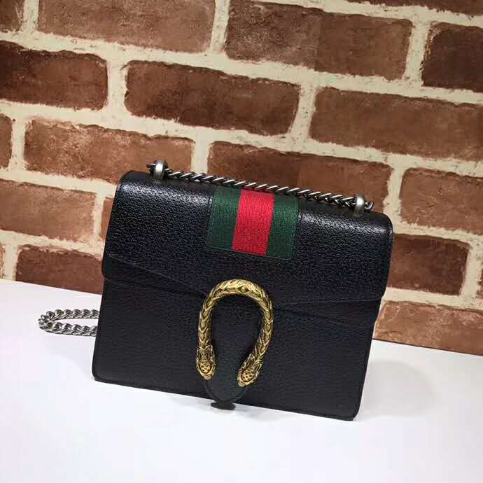 グッチバッグコピー GUCCI 2024新作 ミニ ブルームス ショルダーバッグ 421970