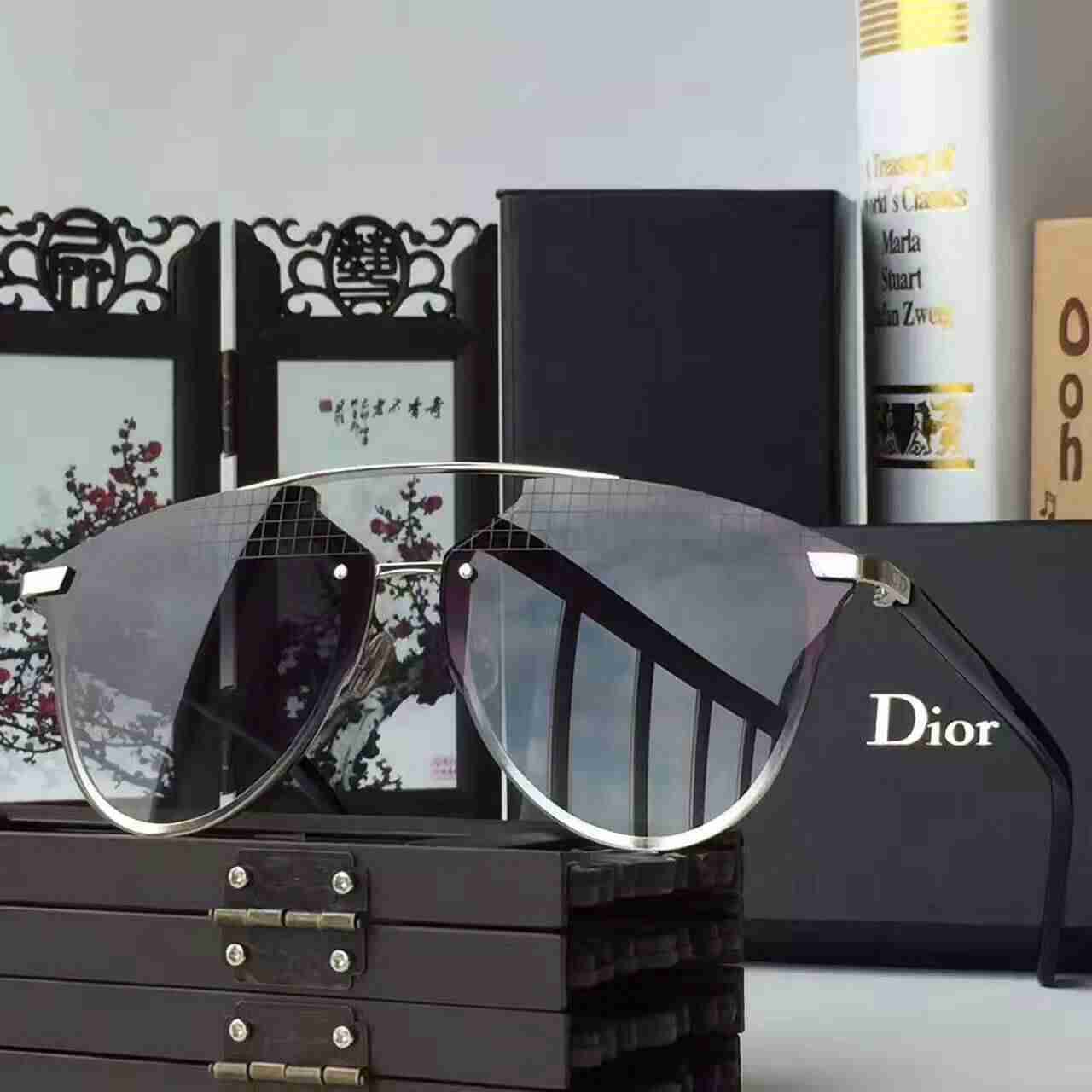 ディオールコピー サングラス CHRISTIAN DIOR 2024新品 UVカット レディース サングラス drglass161116-20