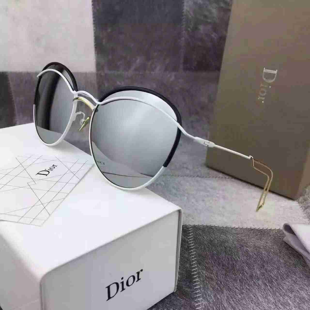 ディオールコピー サングラス CHRISTIAN DIOR 2024新品 UVカット レディース サングラス drglass161116-6