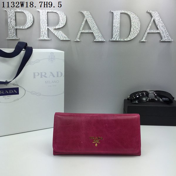 プラダコピー PRADA 2024春夏新作 上質で 魅力 レディース 二つ折り長財布 1M1132-60