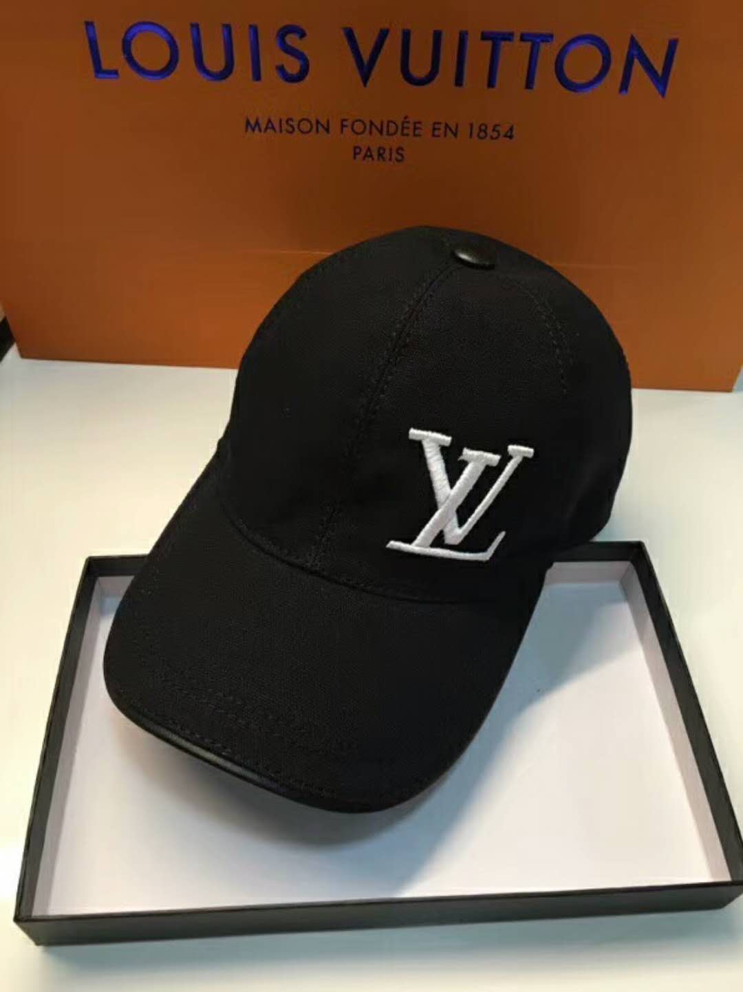 ルイヴィトンコピー 帽子 LOUIS VUITTON 2024新作 男女兼用 キャップ lvm180706p90