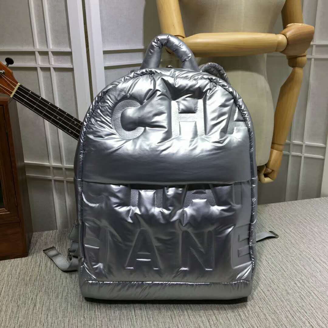 偽物シャネル バッグ 2024新作CHANEL 軽量 リュックサック 大容量 両肩バッグ chbag6698A-2