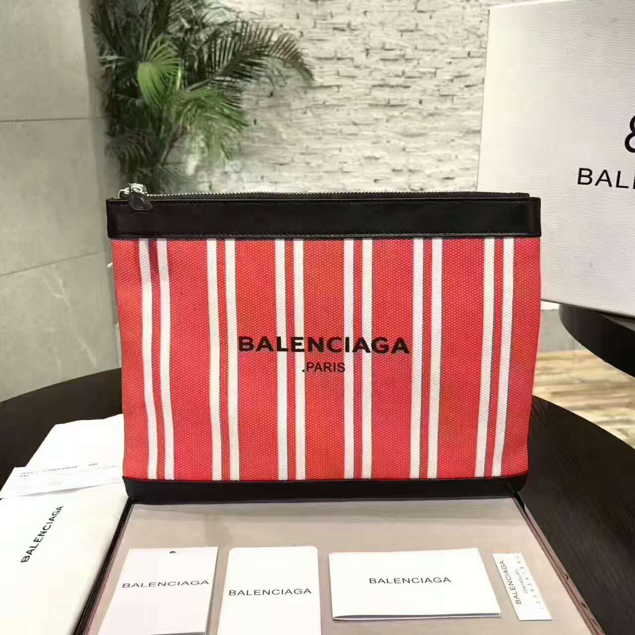 偽物バレンシアガ バッグ 2024新作BALENCIAGA キャンバスxボックスカーフ セカンドバッグ bg17814-2