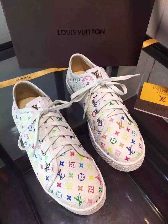 ルイヴィトンコピー 靴 Louis Vuitton 2015秋冬新作 高品質 レディース スニーカー lvshoes150901-1