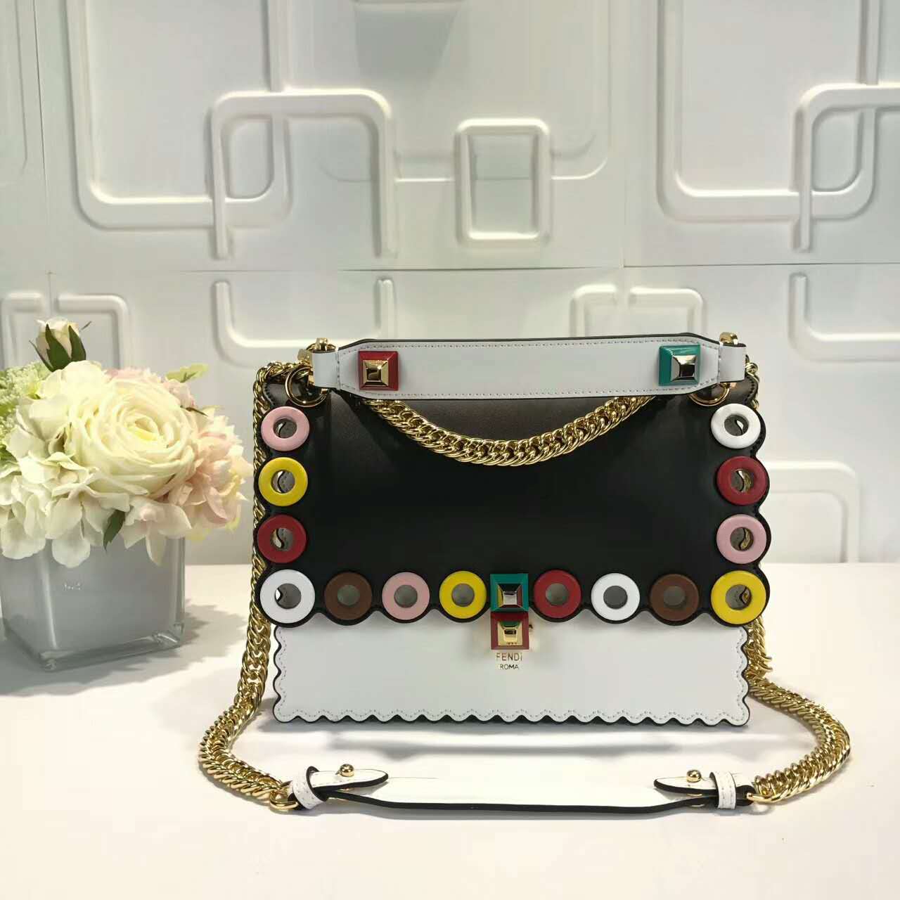 FENDI フェンディコピー バッグ 2024新作 ファッション チェーン手提げショルダーバッグ fdb8019-1