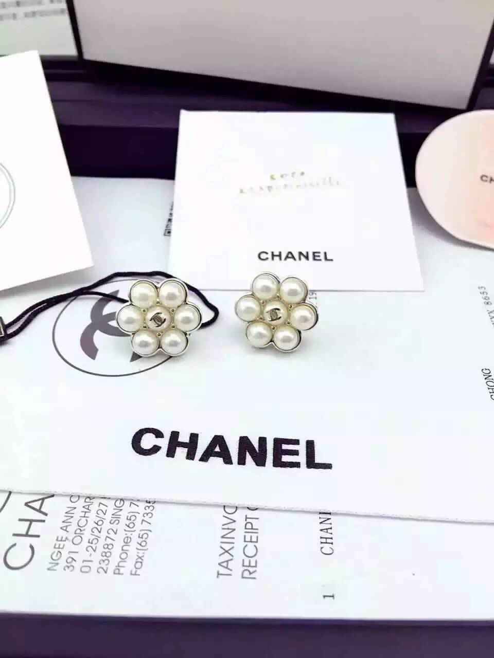 シャネルコピー ピアス CHANEL 2024秋冬新品 レディース 独特な魅力 ピアス chearrings160909-12