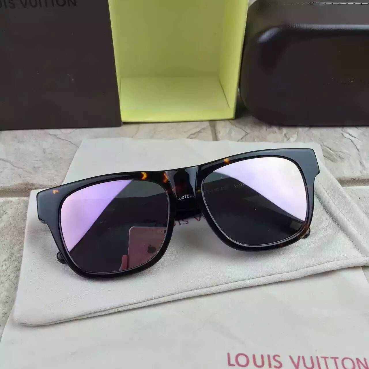 ルイヴィトンコピー サングラス 2024春夏新品 LOUIS VUITTON 日除け UVカット 眼鏡 lvglass16408-7