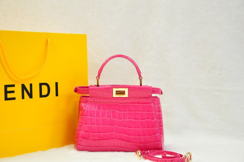 フェンディコピーバッグ FENDI 2014新作 ペオニアピンク レディース アリゲーターマット 2wayハンドバッグ/ショルダー付 2104-10