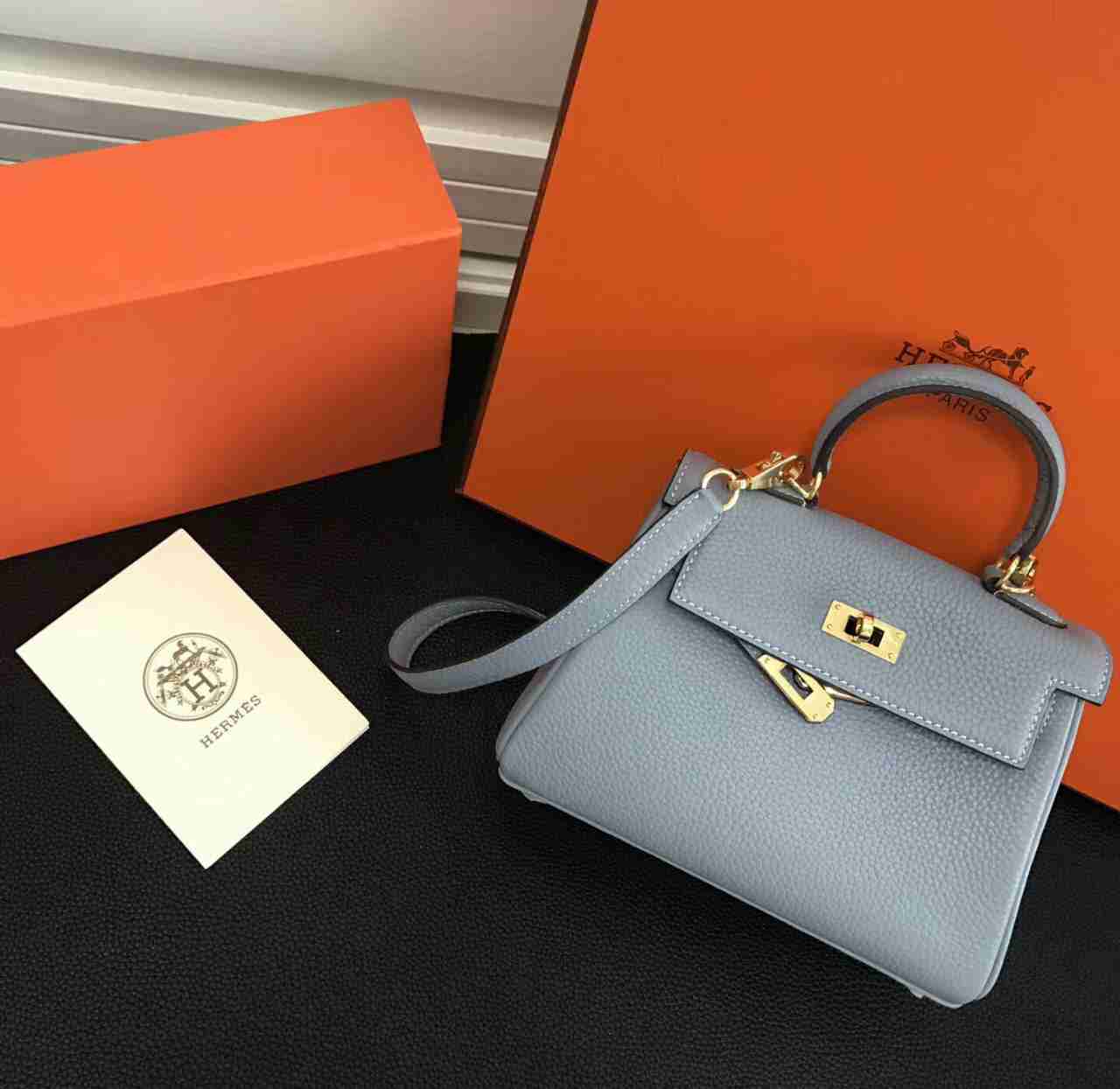 偽物エルメス バッグ 2024新作 HERMES ミニ ケリー 20 マルチカラー 手提げショルダーバッグ hbag20520-1