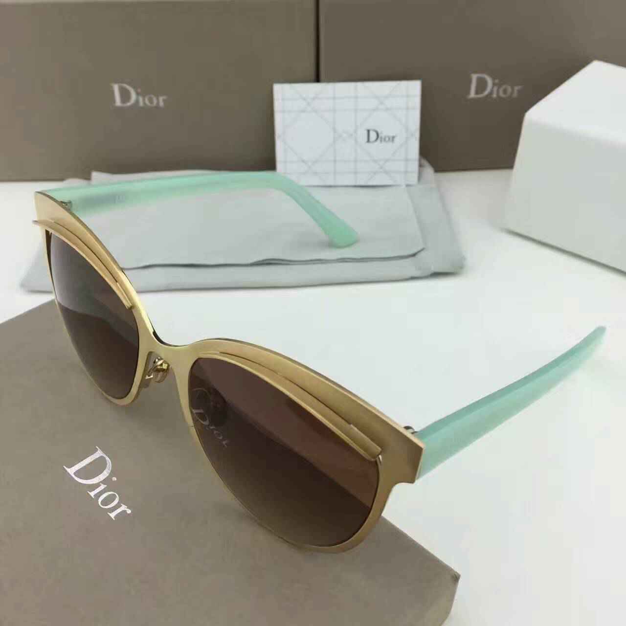 ディオールコピー サングラス 2024秋冬新作 CHRISTIAN DIOR 独特な魅力 UVカット サングラス drglass160906-16