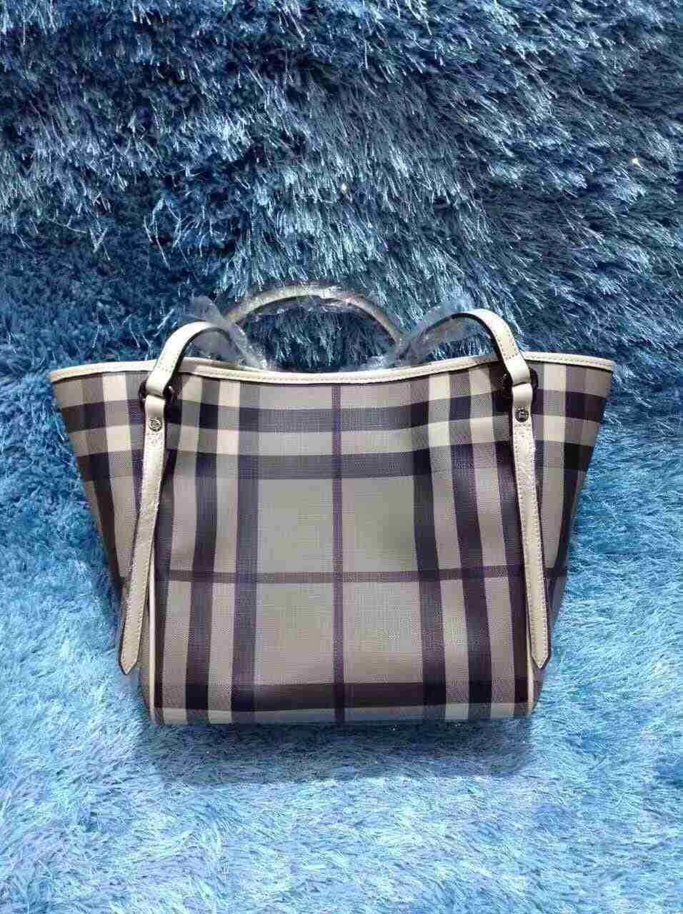 バーバリーコピー バッグ 2024新作BURBERRY レディース 肩かけ トートショルダーバッグ bubag7316