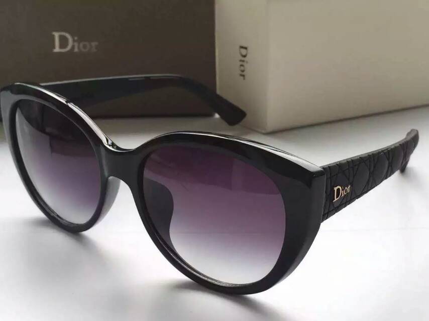 CHRISTIAN DIOR ディオールコピー サングラス 2024春夏新作 レディース UVカット 眼鏡 drglass150805-3