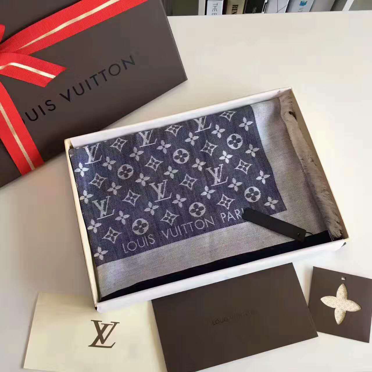 偽物ルイヴィトン マフラー LOUIS VUITTON 2024新作 高品質 レディース 上質で柔らかい スカーフ lvmuffler170413-13