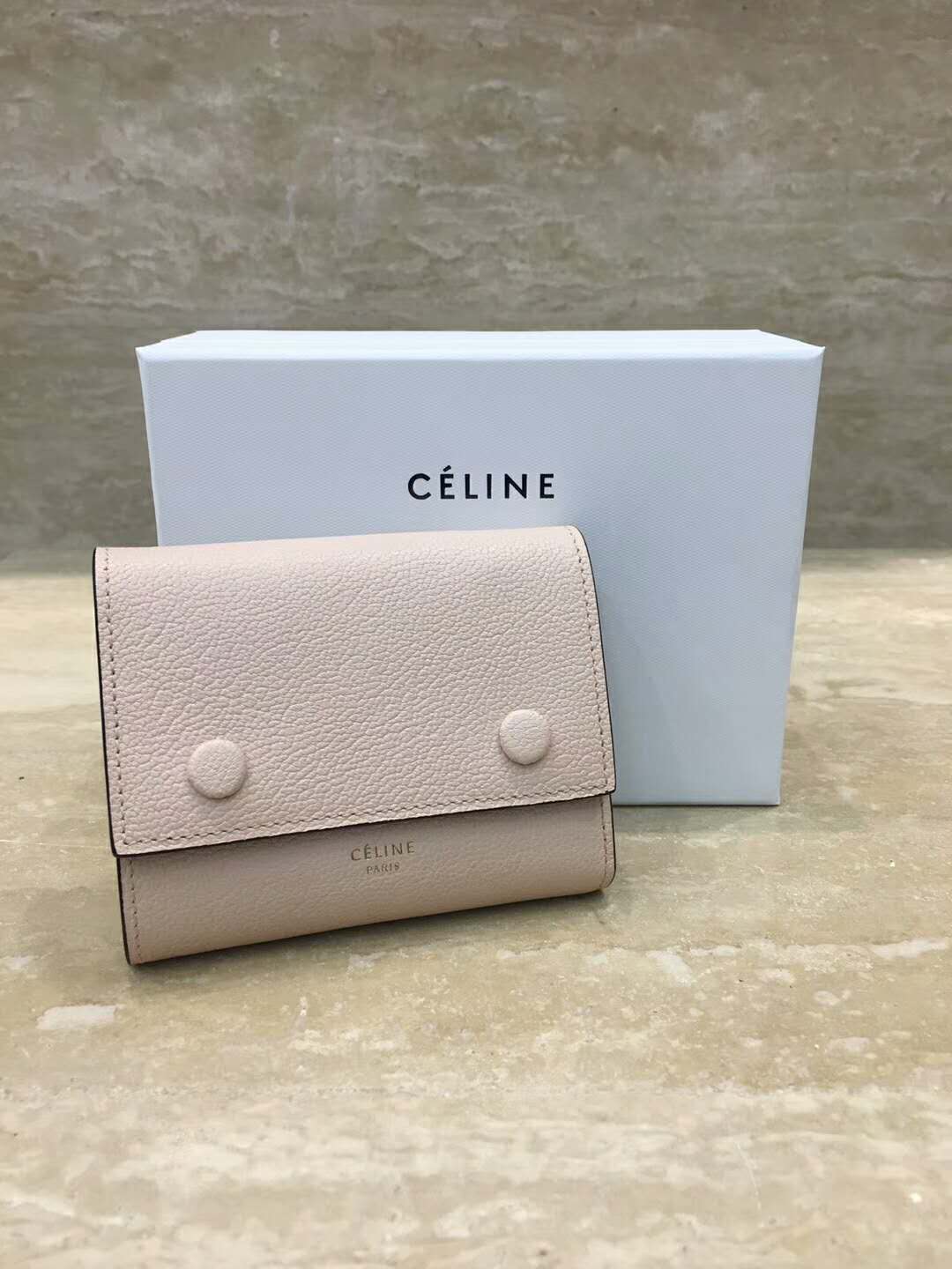 セリーヌ偽物 財布 CELINE 2024新作 三つ折財布 104903