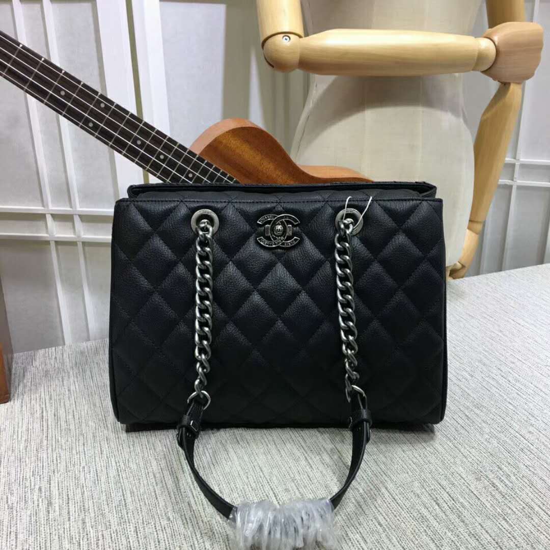 CHANEL 偽物シャネル バッグ 2024新作 ファッション 大容量 肩かけショルダーバッグ ch4979