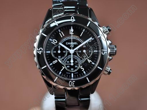 シャネルChanel J12 Black Chronograph, Full Ceramic Working Chronosクオーツストップウォッチ