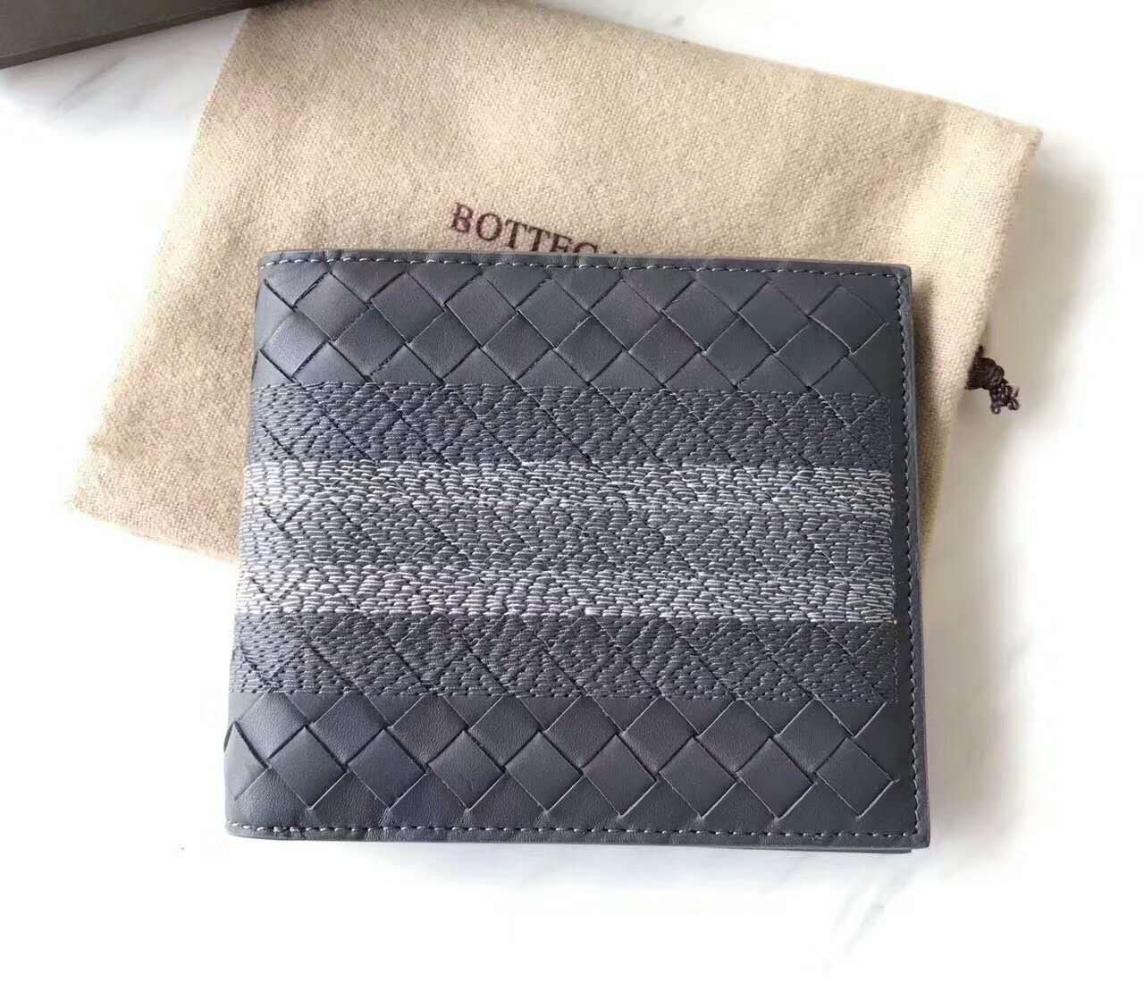 ボッテガヴェネタコピー 財布 BOTTEGA VENETA 2024新作 メンズ カードケース 二つ折り財布 bv88307-3